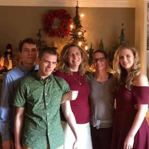 Meet your Posher, Cara